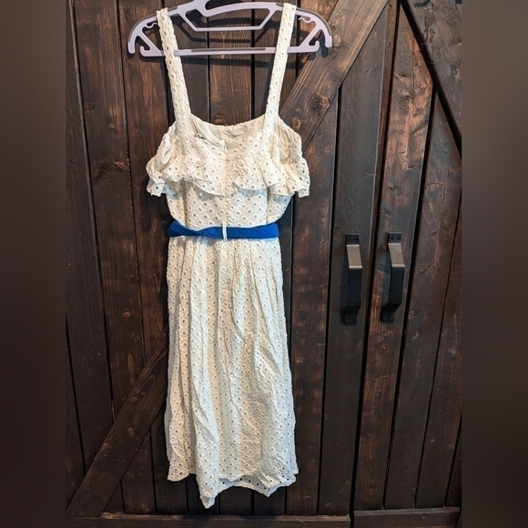 Zoe & Sam white eyelet dress size M - Picture 2 of 7